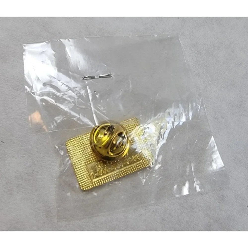 N/A gold tone